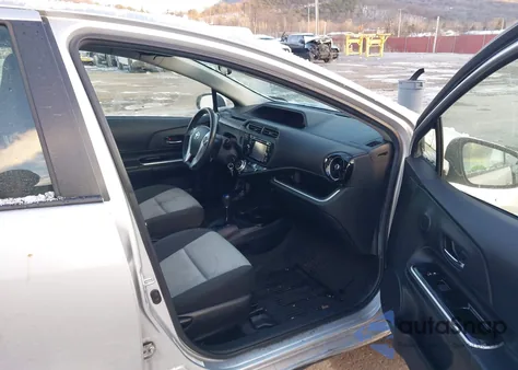 2016 Toyota Prius C Two из США, поврежденный, VIN JTDKDTB3XG1137358